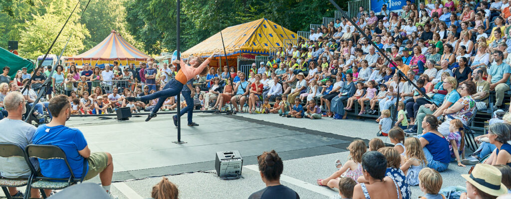 miguel rubio sistema de anclaje de mastil chino patentado .Less moi con dos mástiles